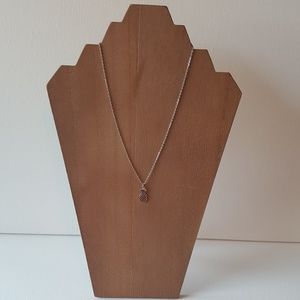 Dainty Pineapple Necklace